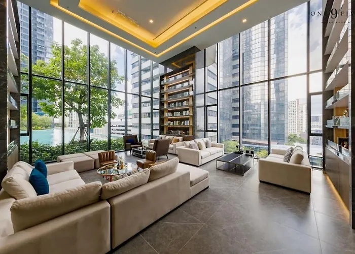 Near Jodd Fairs With Pool, Movie Theater & Patio Apartment Bangkok