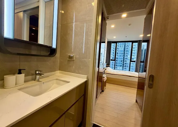 Near Jodd Fairs With Pool, Movie Theater & Patio