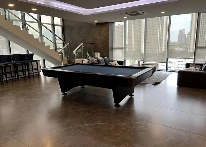 Near Jodd Fairs With Pool, Movie Theater & Patio Bangkok